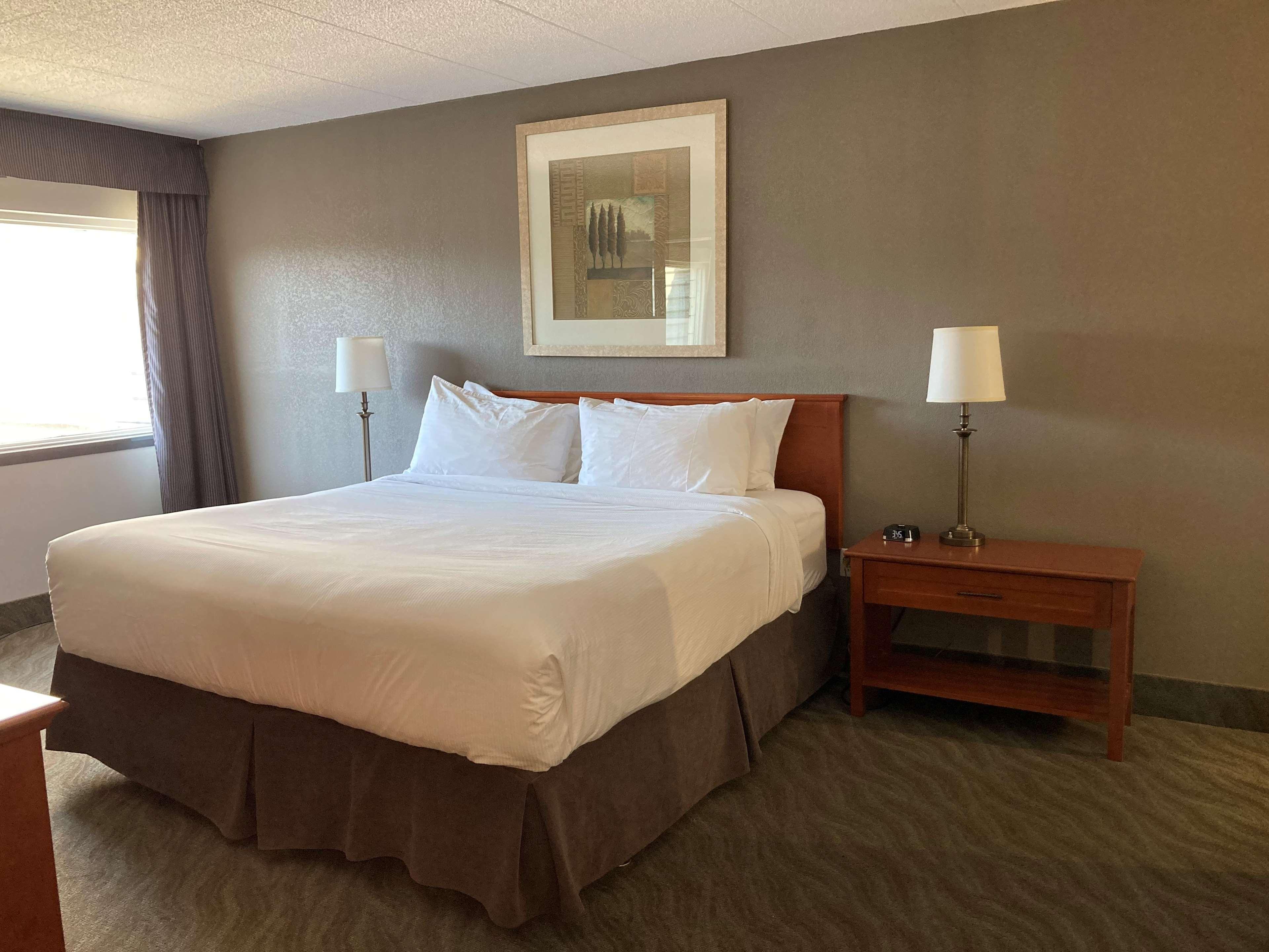 Best Western North Bay Hotel & Conference Centre Екстер'єр фото