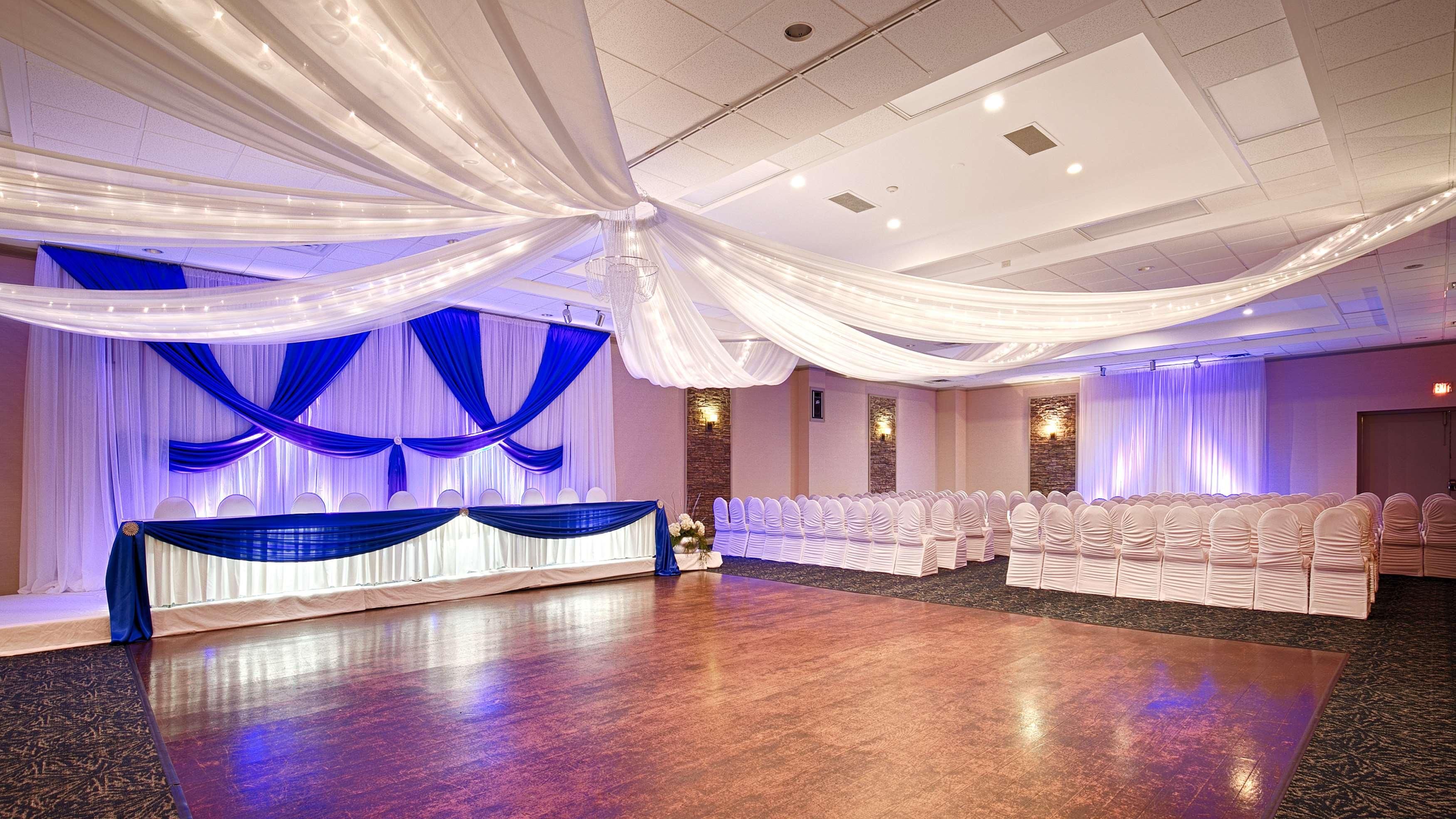 Best Western North Bay Hotel & Conference Centre Екстер'єр фото