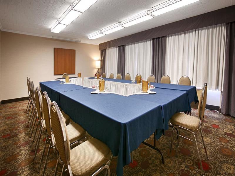 Best Western North Bay Hotel & Conference Centre Екстер'єр фото